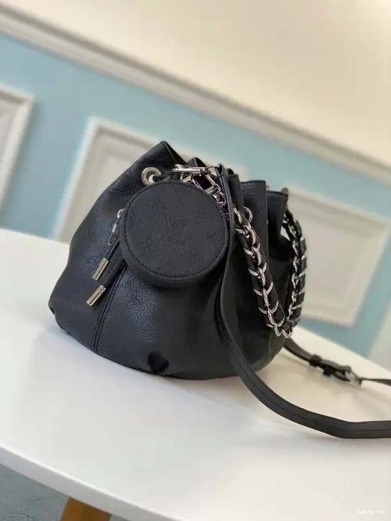 VUITTON LOUIS MURIA 0610